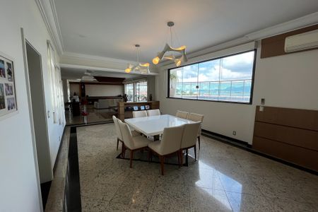 Apartamento à venda com 600m², 4 quartos e 3 vagasSala