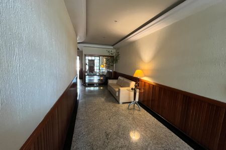 Apartamento à venda com 600m², 4 quartos e 3 vagasHall de entrada prédio