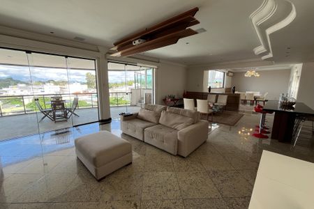 Apartamento à venda com 600m², 4 quartos e 3 vagasSala