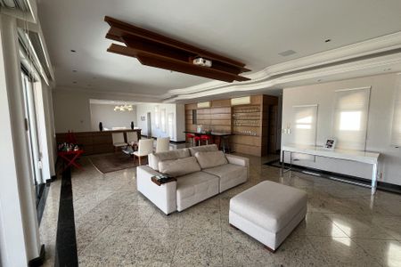 Apartamento à venda com 600m², 4 quartos e 3 vagasSala