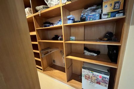 Apartamento à venda com 600m², 4 quartos e 3 vagasCloset Suíte 1