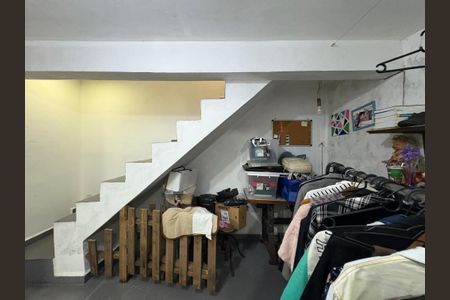 Casa à venda com 360m², 5 quartos e 5 vagasÁrea de serviço edícula