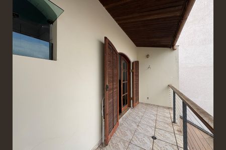 Casa à venda com 360m², 5 quartos e 5 vagasSacada