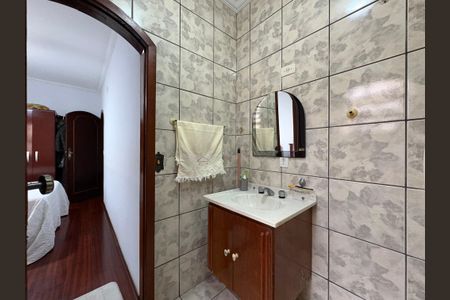 Casa à venda com 360m², 5 quartos e 5 vagasBanheiro da Suíte 2