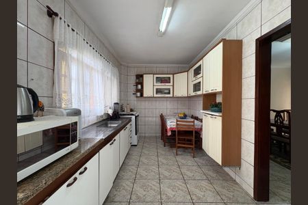 Casa à venda com 360m², 5 quartos e 5 vagasCozinha