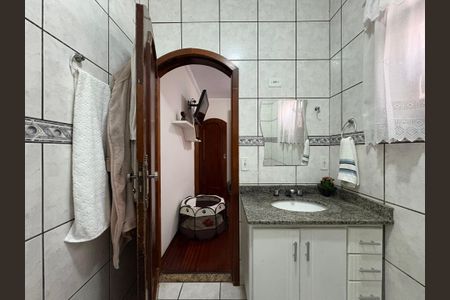 Casa à venda com 360m², 5 quartos e 5 vagasBanheiro da suíte 3