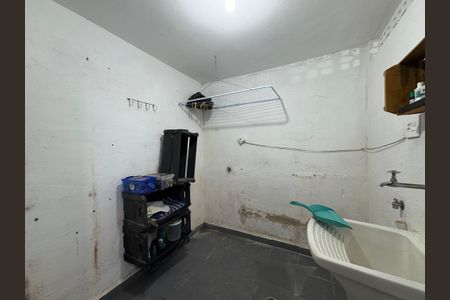 Casa à venda com 360m², 5 quartos e 5 vagasLavanderia edícula