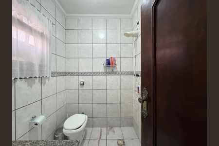 Casa à venda com 360m², 5 quartos e 5 vagasBanheiro da suíte 3