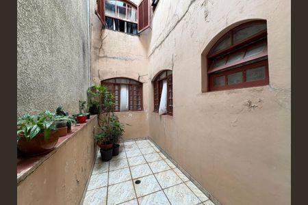 Casa à venda com 360m², 5 quartos e 5 vagasJardim de inverno