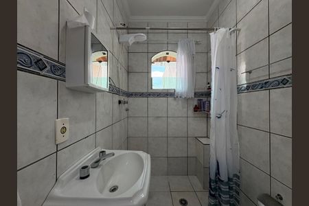 Casa à venda com 360m², 5 quartos e 5 vagasBanheiro da suíte 4