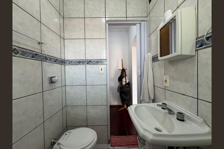 Casa à venda com 360m², 5 quartos e 5 vagasBanheiro da suíte 4