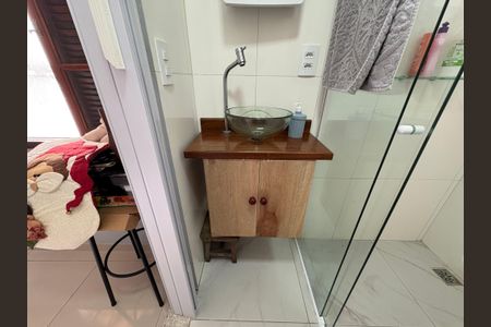 Casa à venda com 360m², 5 quartos e 5 vagasBanheiro suíte 5 edícula