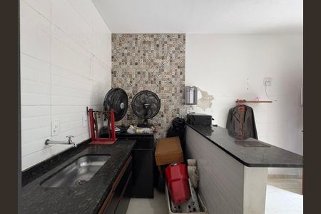Casa à venda com 360m², 5 quartos e 5 vagas Edicula /Sala e cozinha  
