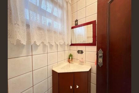 Casa à venda com 360m², 5 quartos e 5 vagasLavabo