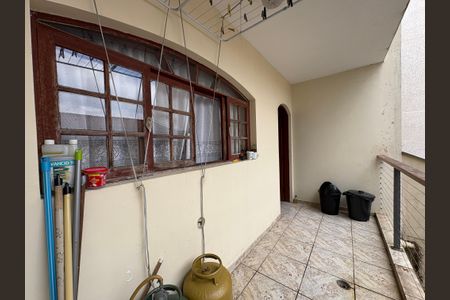 Casa à venda com 360m², 5 quartos e 5 vagasLavanderia