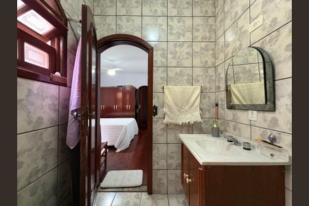 Casa à venda com 360m², 5 quartos e 5 vagasBanheiro da Suíte 2