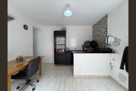 Casa à venda com 360m², 5 quartos e 5 vagas Edicula /Sala e cozinha  