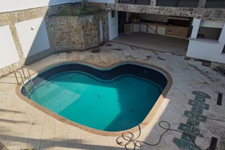 Casa de condomínio para alugar com 650m², 6 quartos e 4 vagas Casa de condomínio para alugar com 650m², 6 quartos e 4 vagasÁrea comum - Piscina