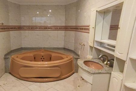 Casa de condomínio à venda com 650m², 6 quartos e 4 vagasBanheiro da Suíte 3