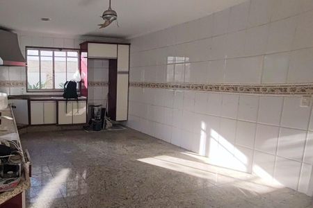 Casa de condomínio à venda com 650m², 6 quartos e 4 vagasCozinha