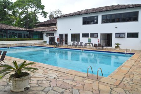 Casa de condomínio à venda com 650m², 6 quartos e 4 vagasÁrea comum - Piscina