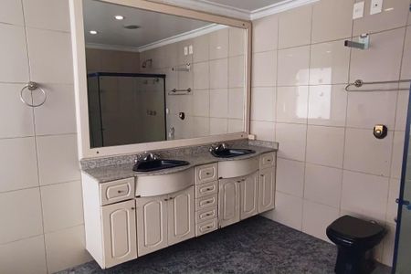 Casa de condomínio à venda com 650m², 6 quartos e 4 vagasBanheiro da Suíte 4