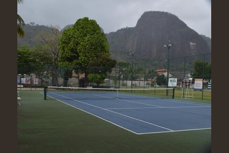 Casa de condomínio à venda com 650m², 6 quartos e 4 vagasÁrea comum - Quadra de Tênis