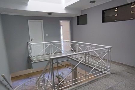 Casa de condomínio à venda com 650m², 6 quartos e 4 vagasCorredor