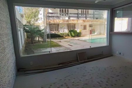 Casa de condomínio à venda com 650m², 6 quartos e 4 vagasSala da Área Gourmet