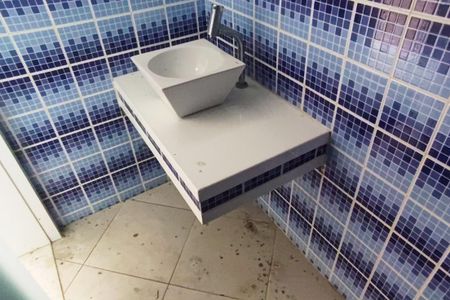 Casa de condomínio à venda com 650m², 6 quartos e 4 vagasLavabo da Área Gourmet