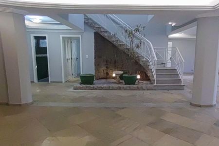 Casa de condomínio à venda com 650m², 6 quartos e 4 vagasSala