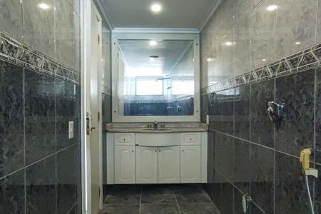 Casa de condomínio à venda com 650m², 6 quartos e 4 vagasBanheiro da Suíte 2