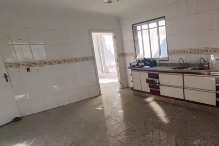 Casa de condomínio à venda com 650m², 6 quartos e 4 vagasCozinha