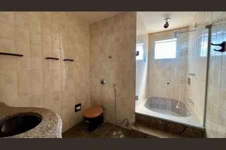 Apartamento à venda com 150m², 4 quartos e 2 vagasBanheiro da Suíte