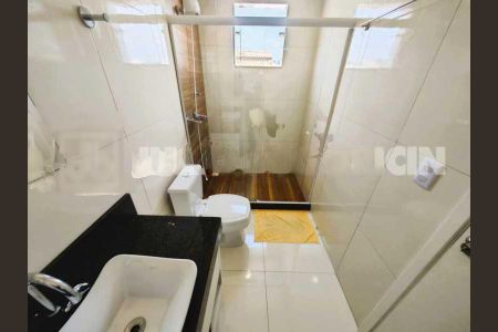 Casa à venda com 103m², 2 quartos e 2 vagas