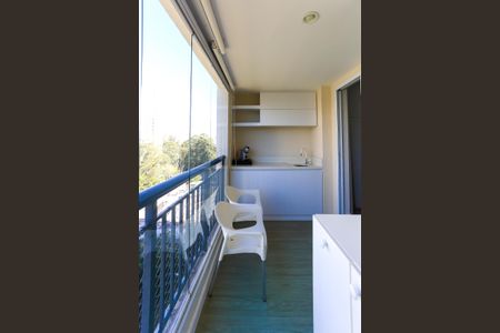 Varanda de apartamento à venda com 2 quartos, 69m² em Vila Andrade, São Paulo