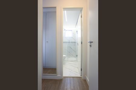 Apartamento à venda com 69m², 2 quartos e 2 vagasBanheiro da Suíte