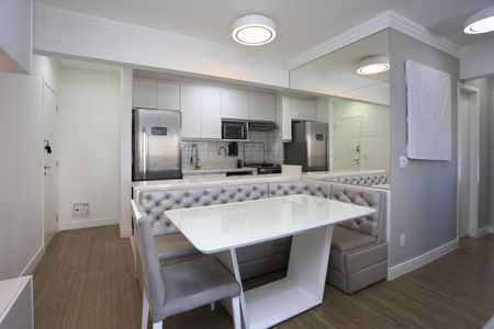 Sala de apartamento à venda com 2 quartos, 69m² em Vila Andrade, São Paulo