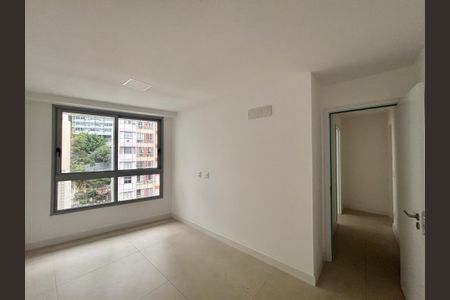 Apartamento à venda com 78m², 2 quartos e 1 vaga Apartamento à venda com 78m², 2 quartos e 1 vagaSuíte