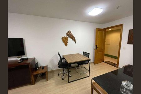Apartamento à venda com 40m², 1 quarto e 1 vaga