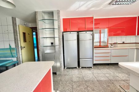 Apartamento à venda com 425m², 4 quartos e 1 vagaCozinha