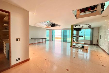 Apartamento à venda com 425m², 4 quartos e 1 vagaSala