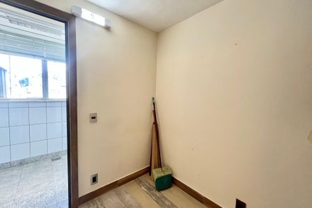 Apartamento à venda com 425m², 4 quartos e 1 vagaQuarto de Serviço