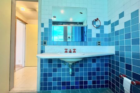 Apartamento à venda com 425m², 4 quartos e 1 vagaBanheiro Suíte 1