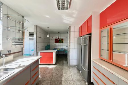 Apartamento à venda com 425m², 4 quartos e 1 vagaCozinha