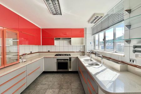 Apartamento à venda com 425m², 4 quartos e 1 vagaCozinha