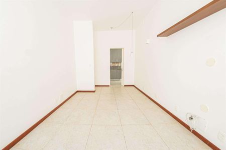 Apartamento à venda com 2 quartos, 65m² em Copacabana, Rio de Janeiro