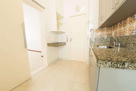 Apartamento à venda com 65m², 2 quartos e 1 vaga