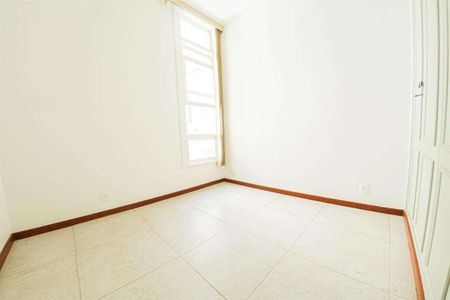 Apartamento à venda com 2 quartos, 65m² em Copacabana, Rio de Janeiro