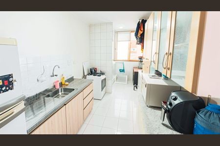 Apartamento à venda com 76m², 2 quartos e 1 vaga